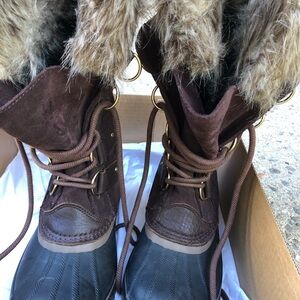 Sorel Black and Brown Fur-Lined Boots